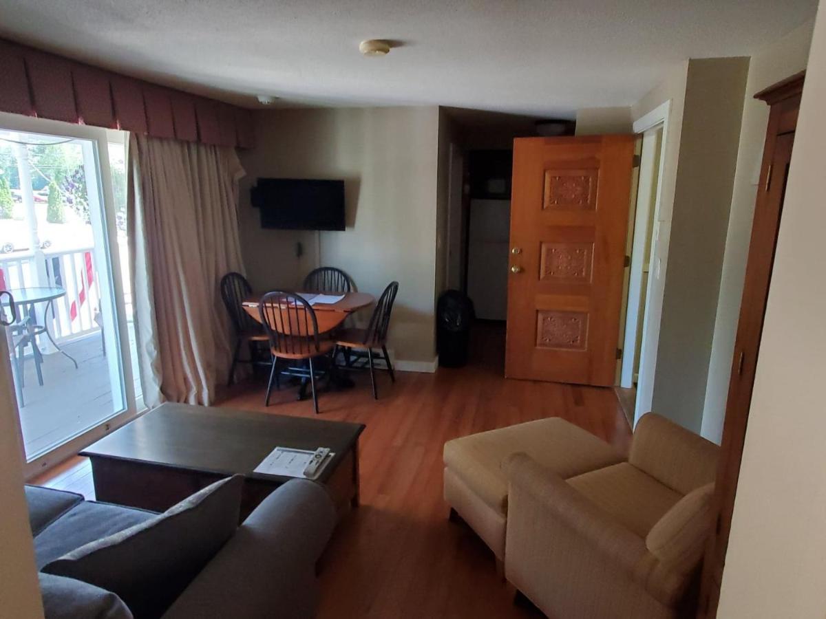 Windrifter Resort Wolfeboro Buitenkant foto