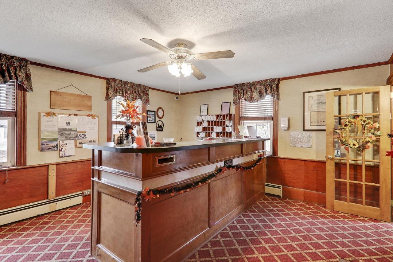 Windrifter Resort Wolfeboro Buitenkant foto